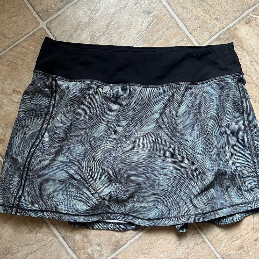 lululemon athletica Black and Gray Mini Skirt